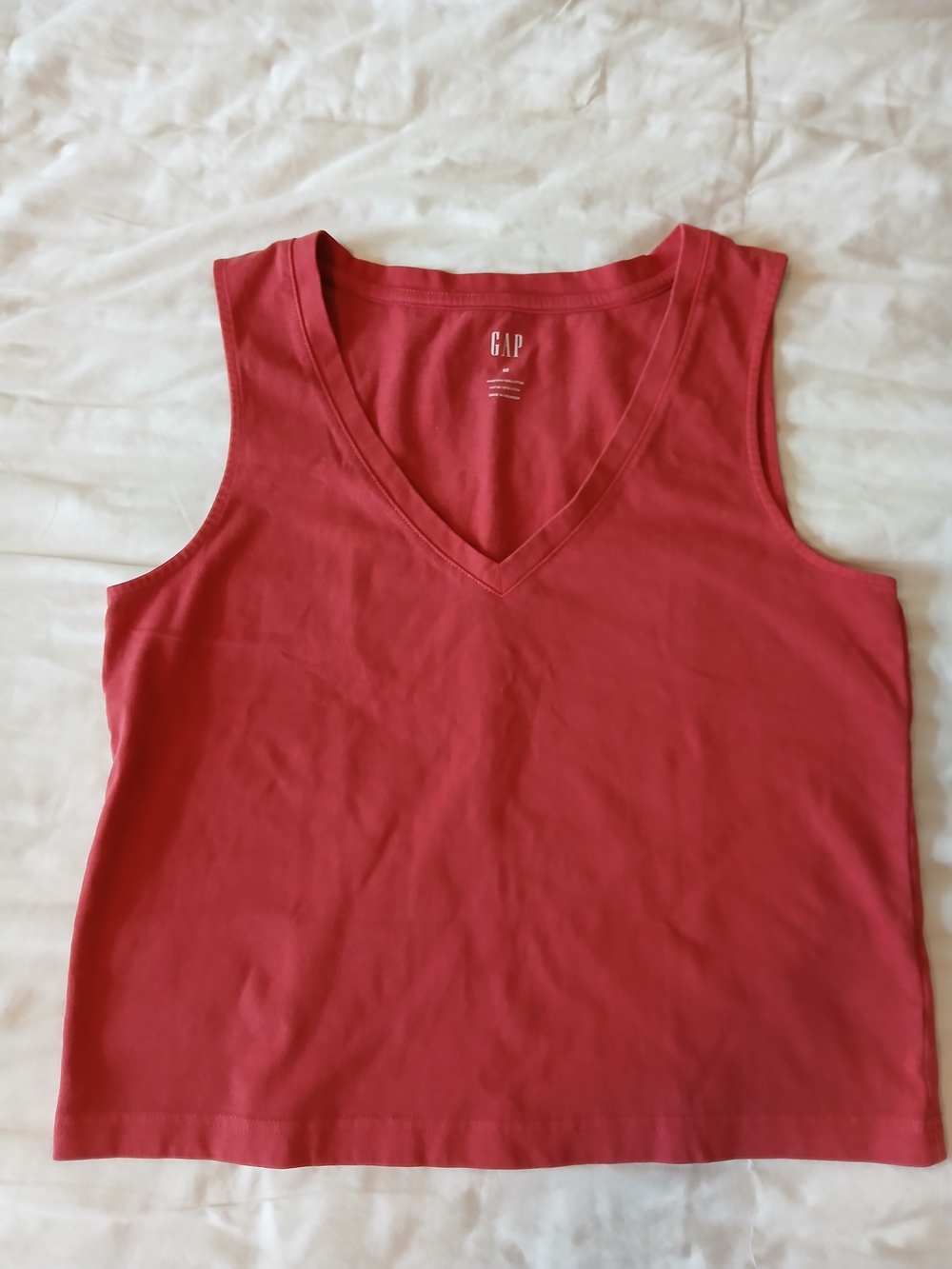GAP Women’s Red V-Neck Tank Top Thick Cotton Medium